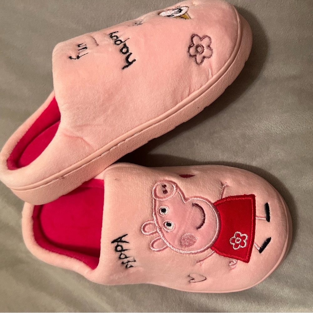PEPPA PIG slippers! Fun happy days!